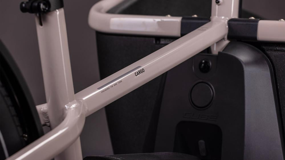 CUBE | Cargo Hybrid Comfort Pro 800