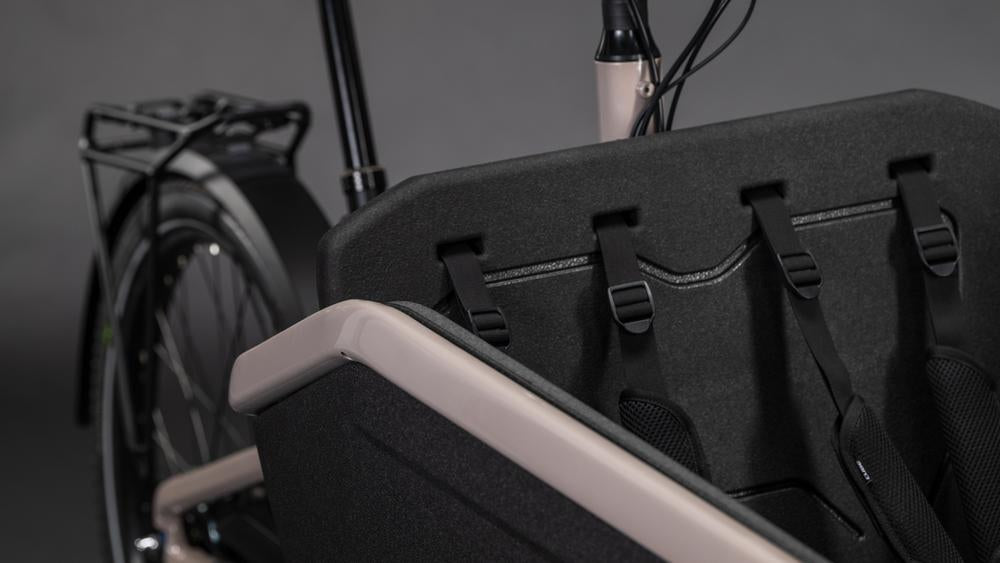 CUBE | Cargo Hybrid Comfort Pro Family 800