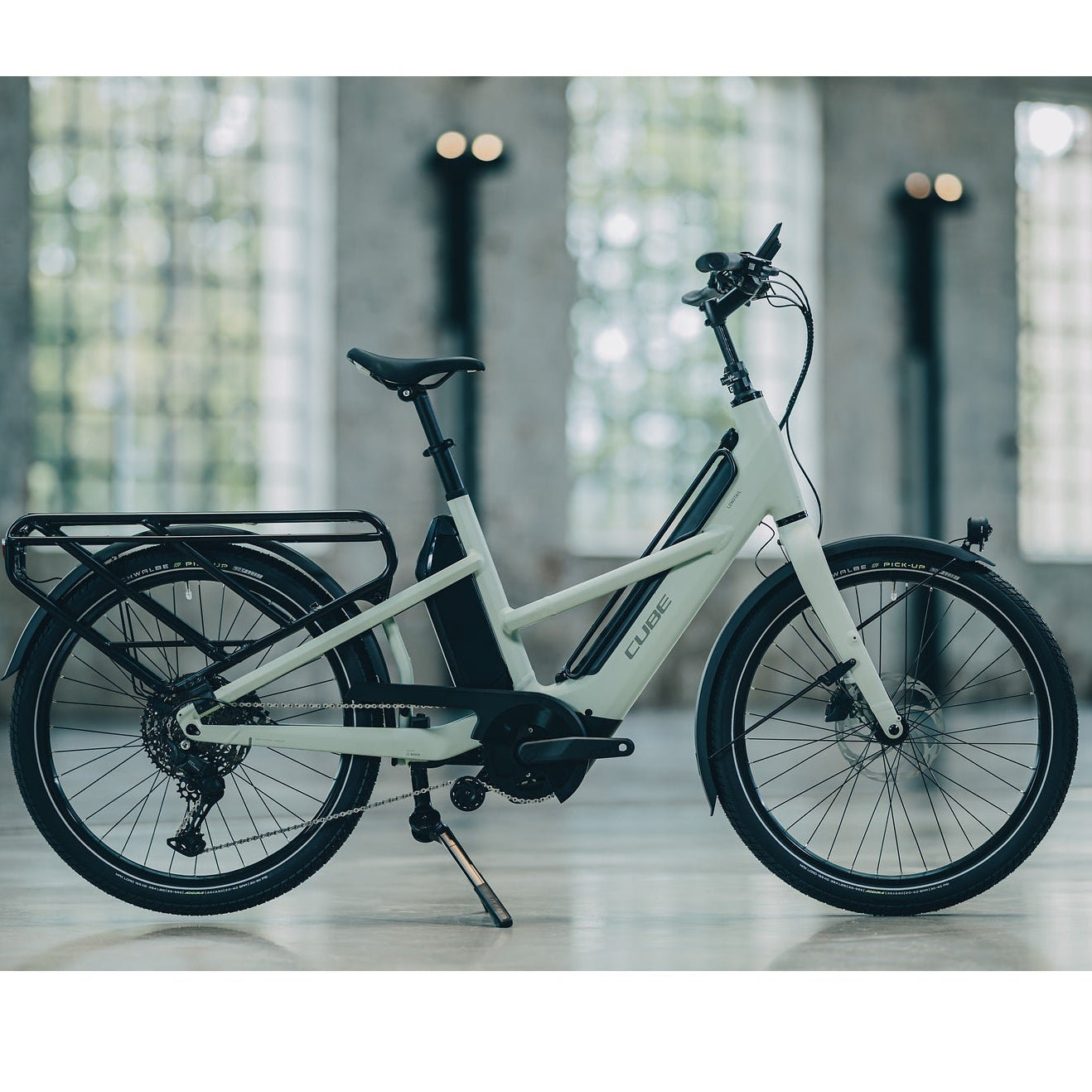 CUBE | Longtail Hybrid 800
